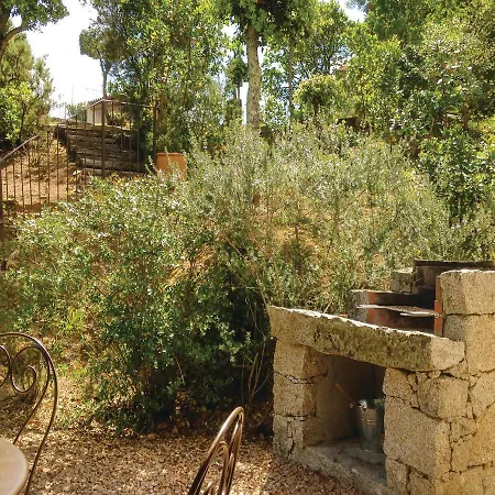 Two-bedroom Holiday In Vecchio * Porto-Vecchio (Corsica)
